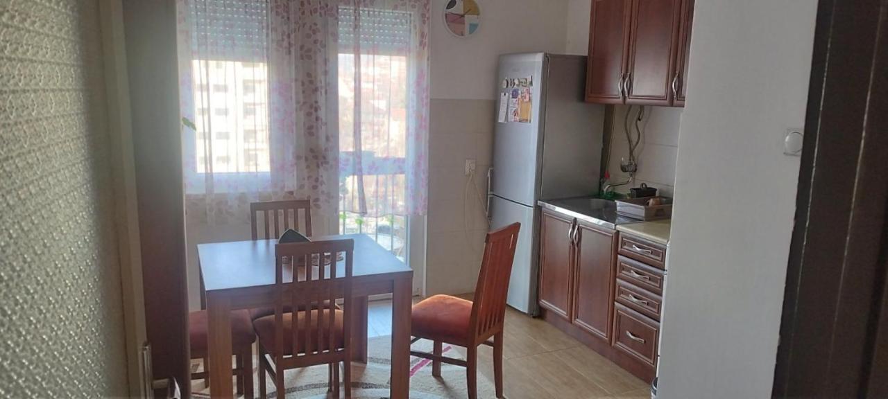 Apartman Lena Arandelovac Buitenkant foto